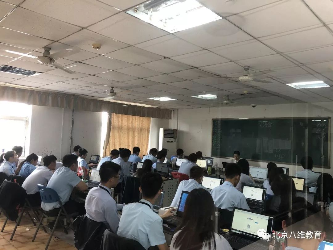 北京八維教育實(shí)力打造的傳媒專(zhuān)業(yè)