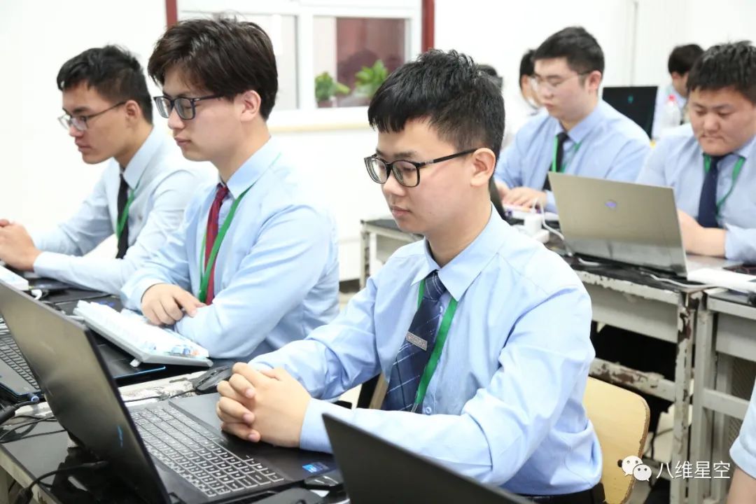 北京八維學(xué)校與物聯(lián)網(wǎng)企業(yè)深度合作為學(xué)子打造優(yōu)質(zhì)就業(yè)機會(huì )