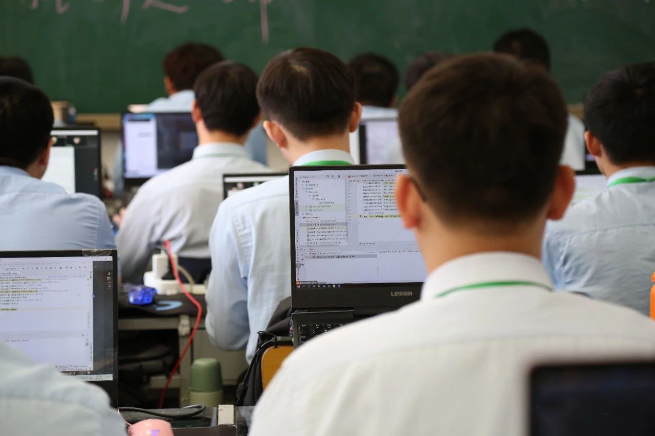 八維大數據專(zhuān)業(yè)