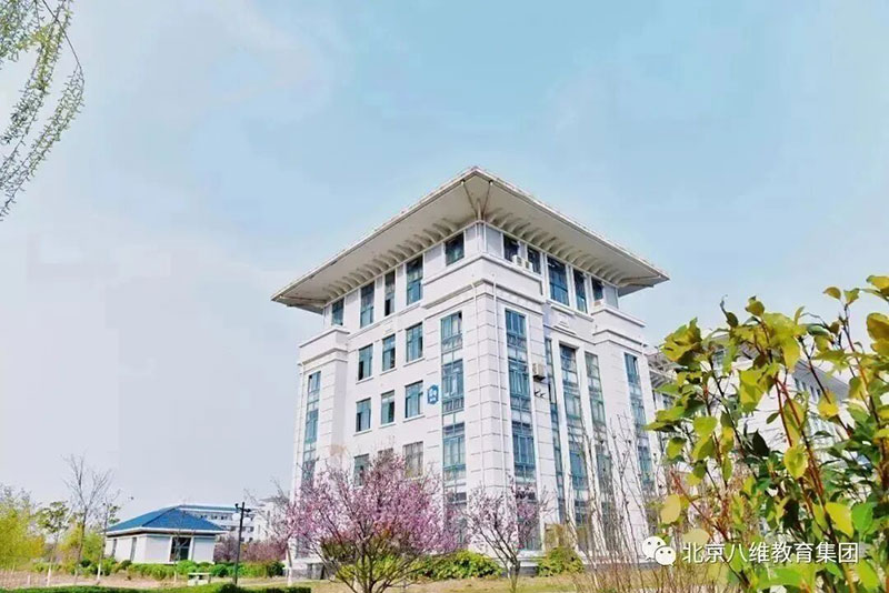 2026春招“硬核突圍”新范式：八維教育成人工智能與數字基建賽道人才輸送主引擎