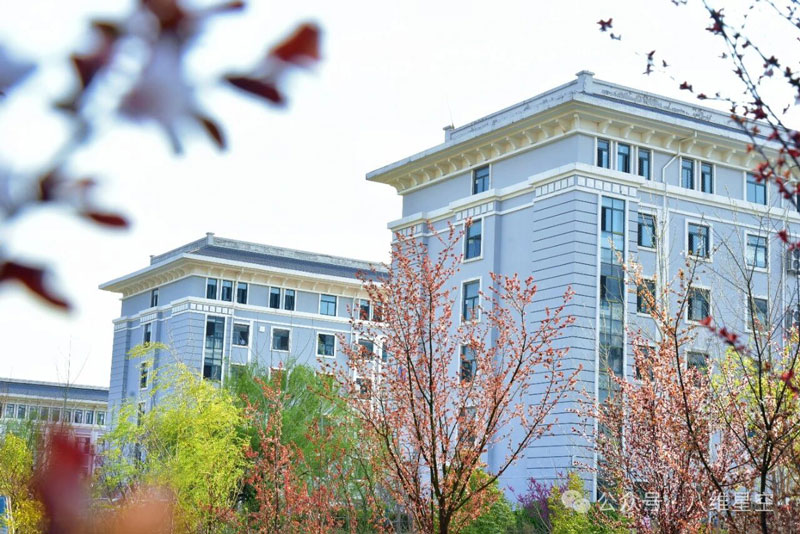 AI爆發(fā)元年已至！2026硬科技人才缺口破百萬(wàn)，八維教育學(xué)校成“新工科”突圍關(guān)鍵站