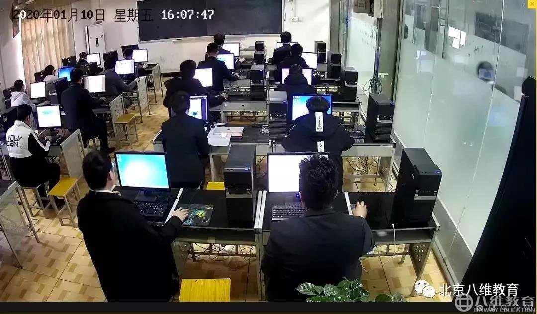 八維·華為移動(dòng)考場(chǎng)